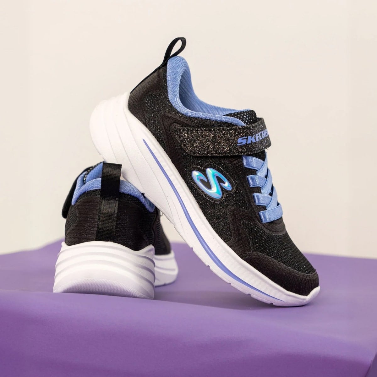 Skechers